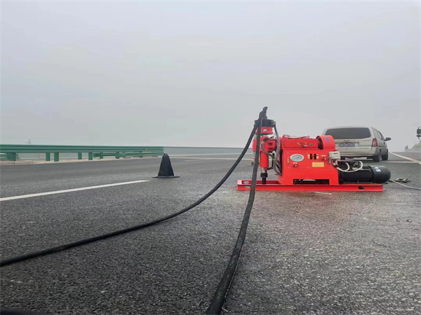 江都马路路基路面开裂下沉注浆加固灌浆